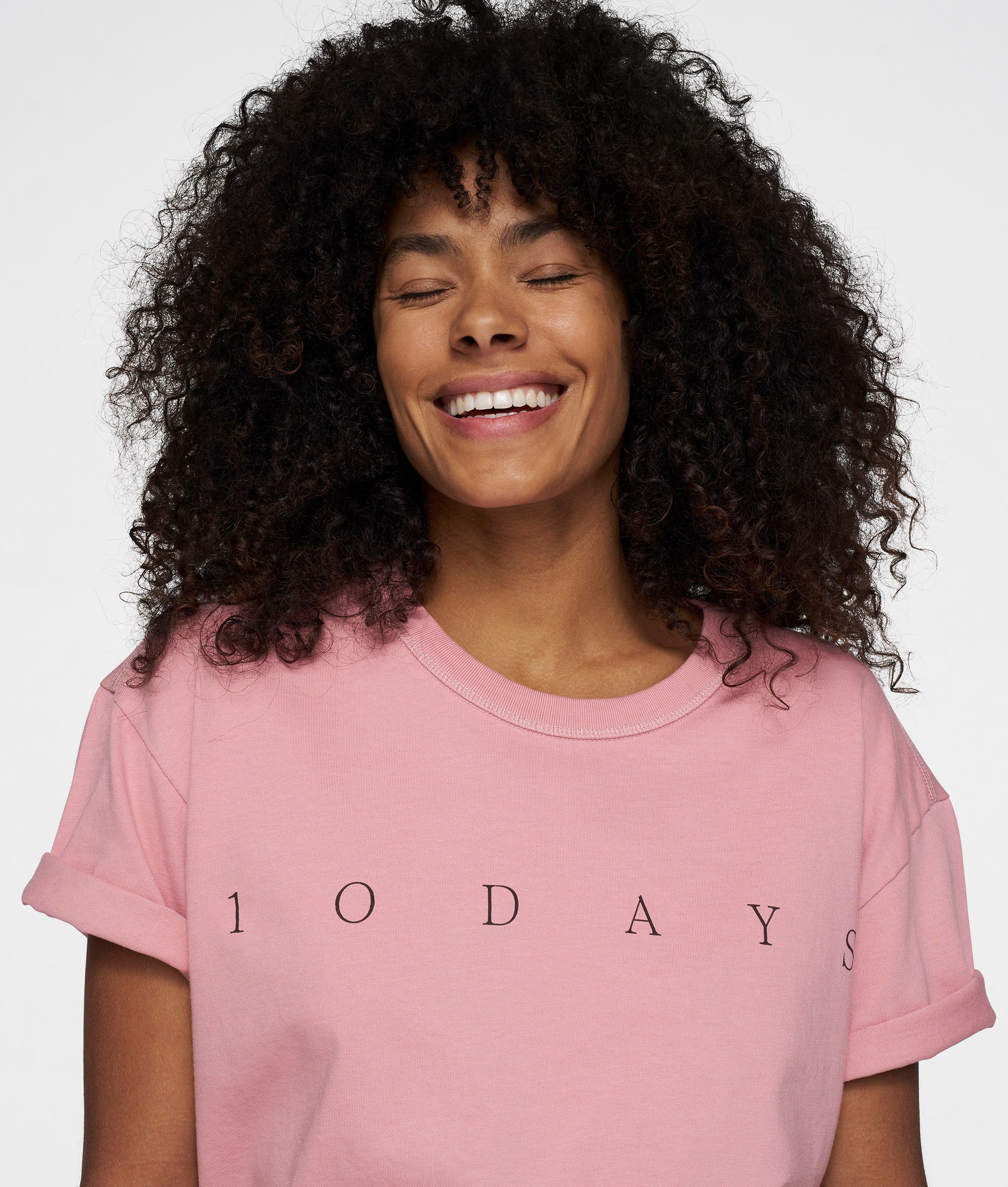 short sleeve tee logo | raspberry | 10DAYS | Official Online Store