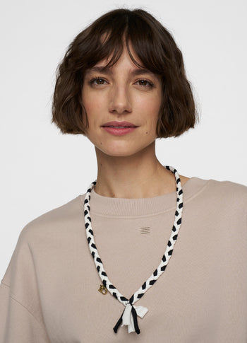 braided necklace | black