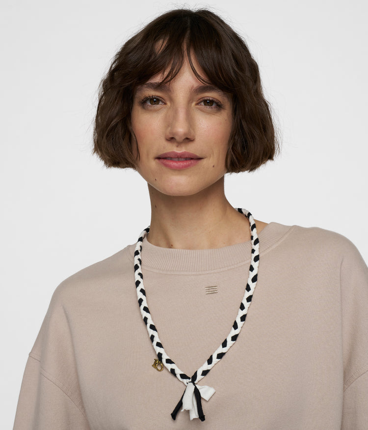 braided necklace | black