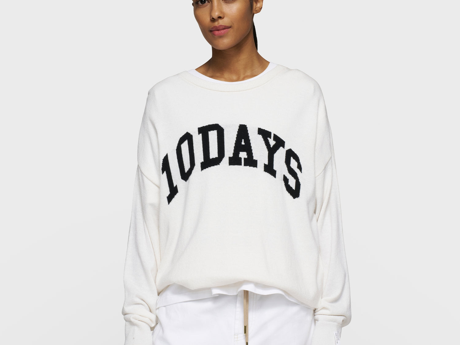 statement sweater knit | white