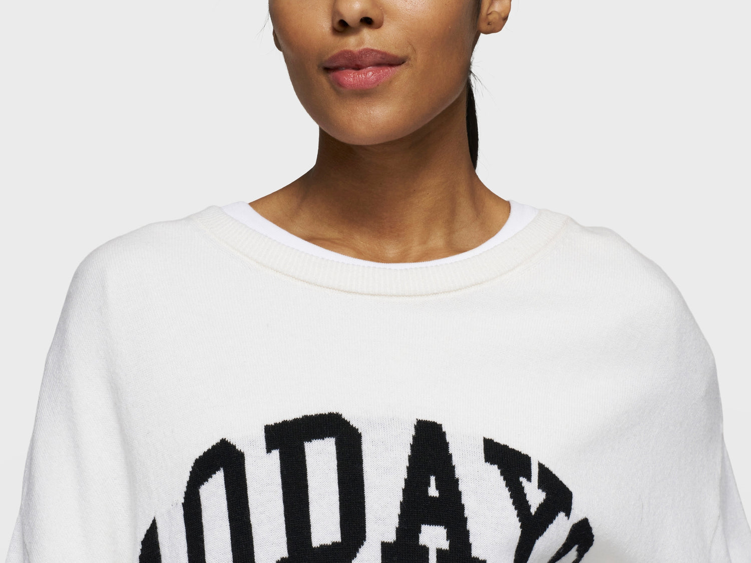 statement sweater knit | white