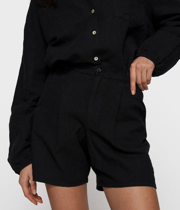 wide shorts linen | black