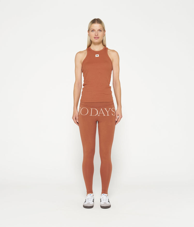 logo yoga leggings | saddle brown