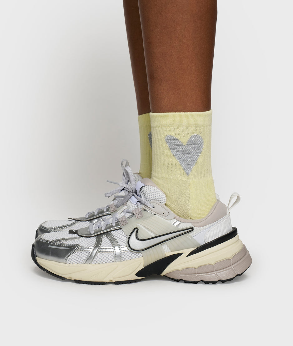 socks heart | pastel yellow