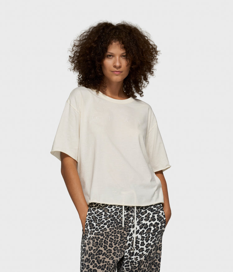 short sleeve tee logo | pearl