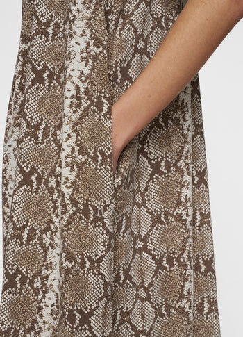 smoking dress snake | rope