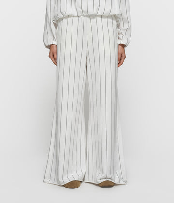 wide jogger pinstripe | ecru