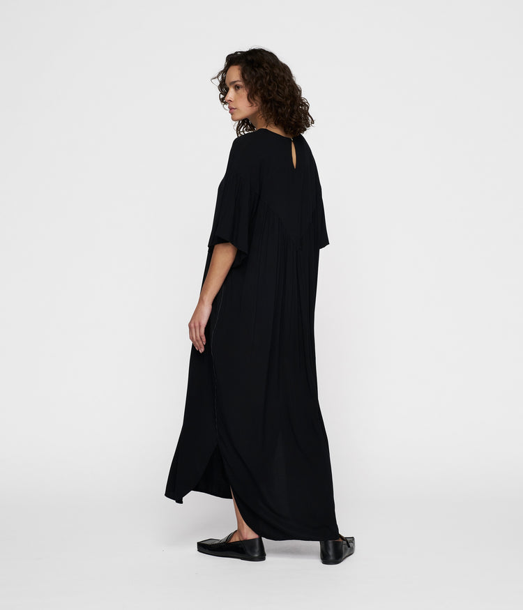 puffy dress | black