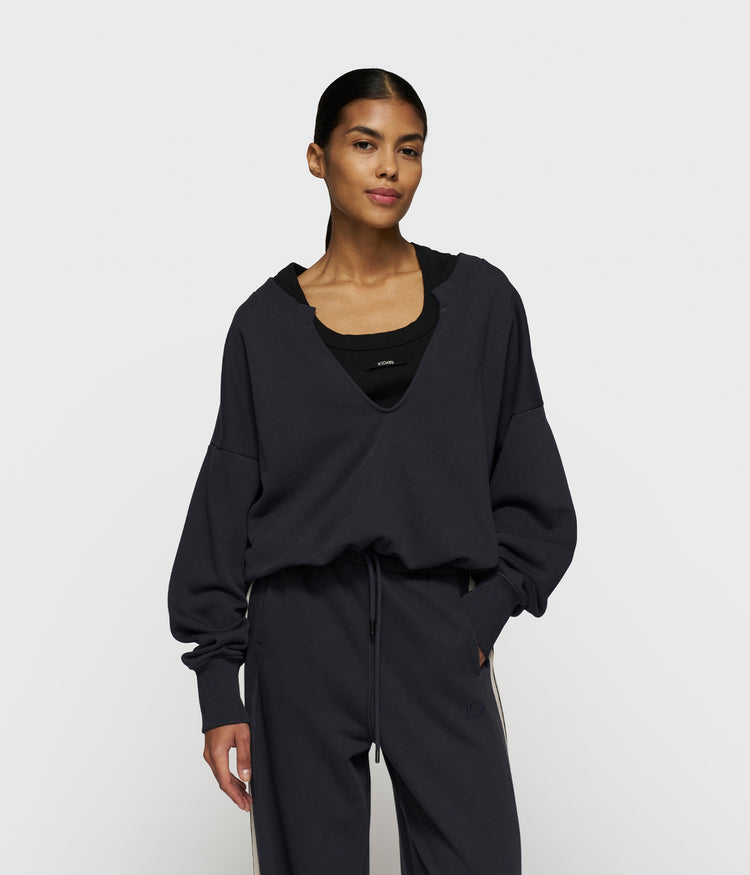 v-neck double sweater | dark navy