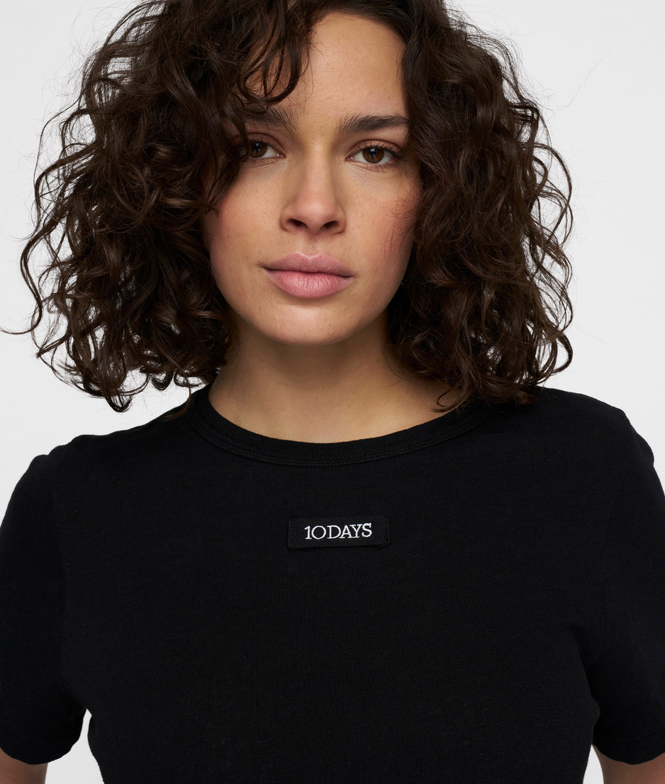 petite tee linen | black