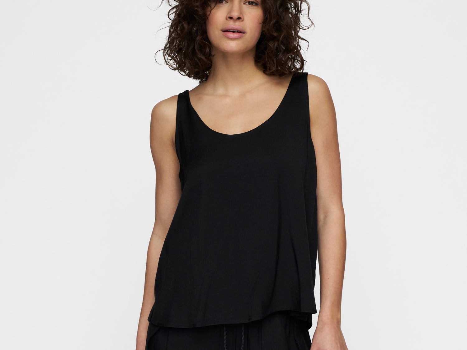 shiny tank top | black