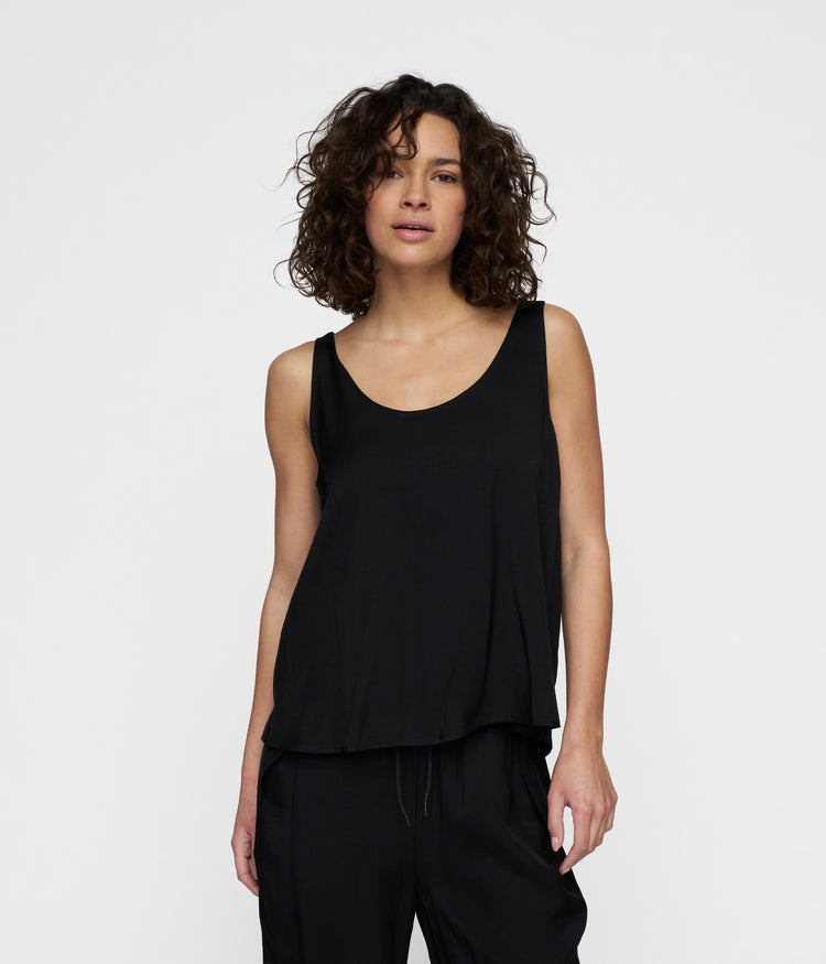 shiny tank top | black