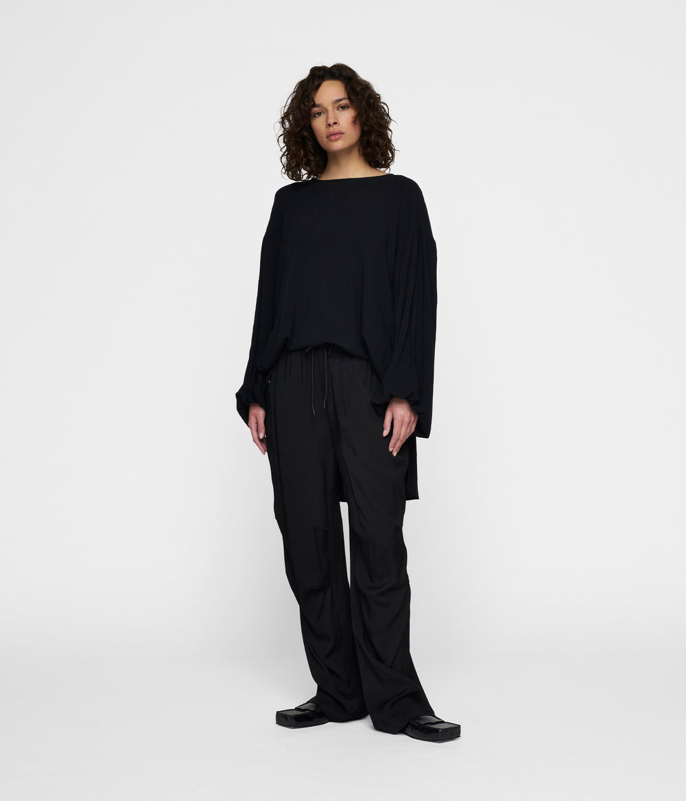 puffy blouse | black