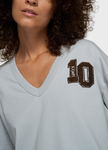 thick cotton v-neck tee | clean blue
