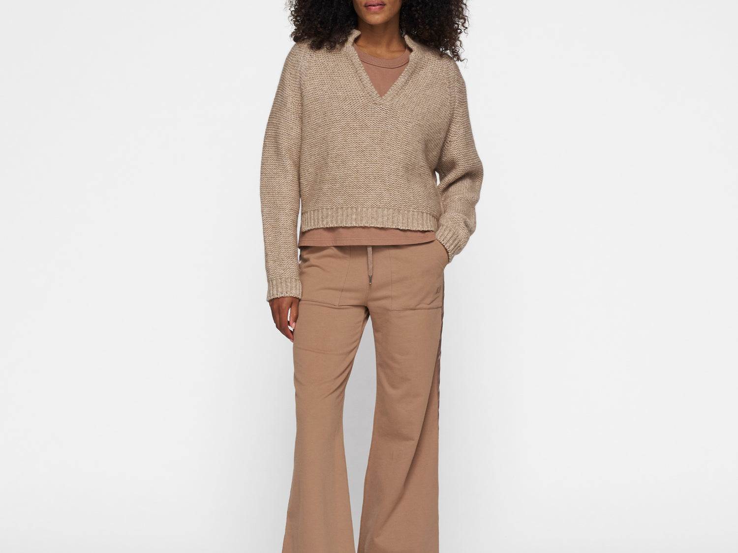 flared jogger | fudge