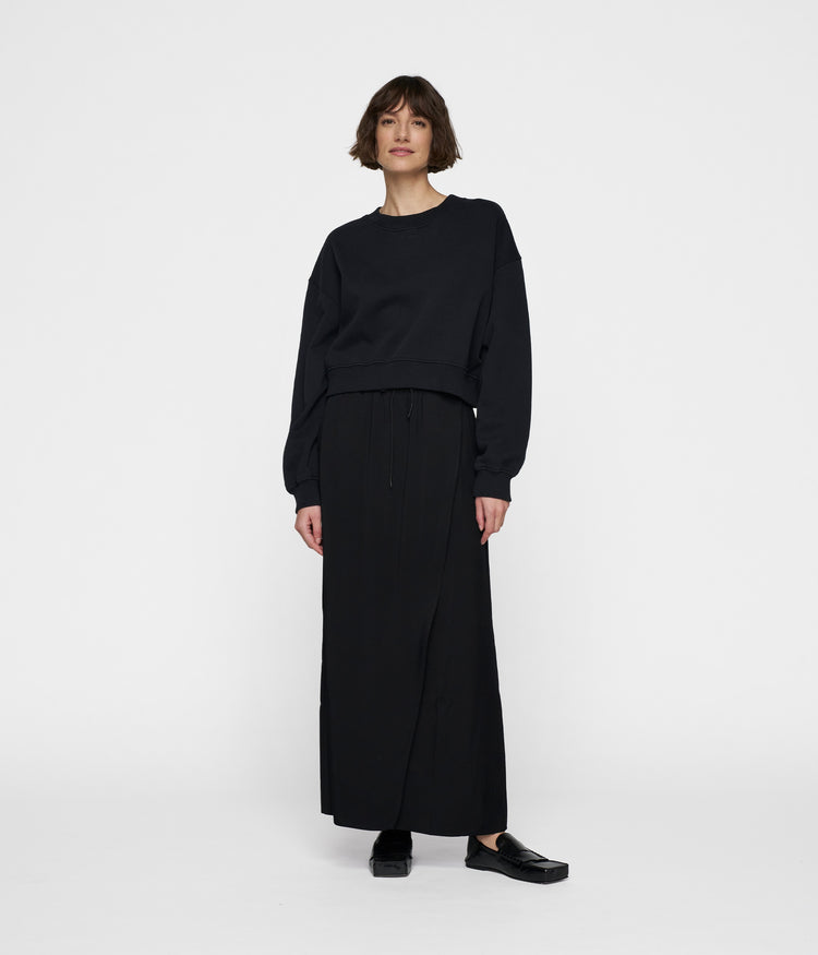 wrap skirt | black