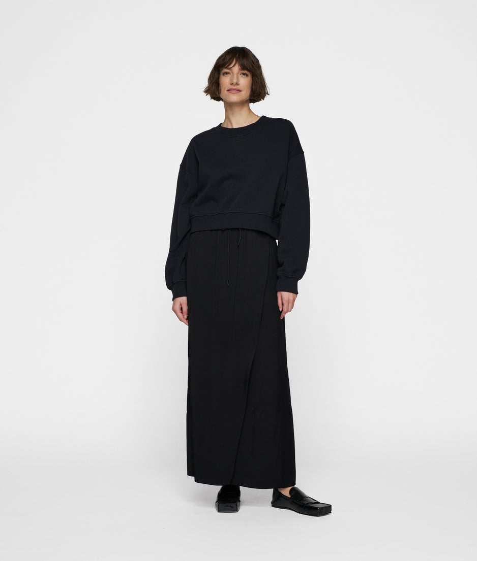 wrap skirt | black