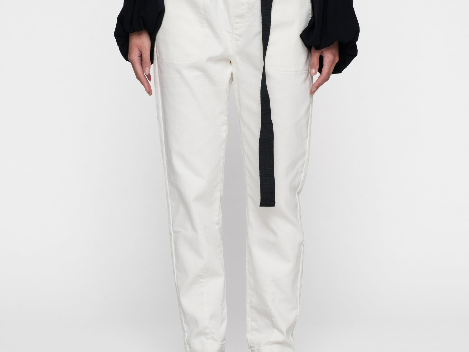 belted pants jog denim | ecru