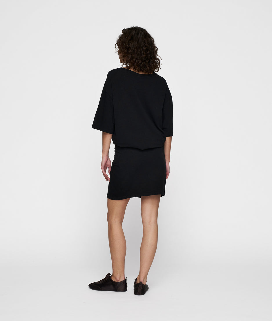 deep tee linen | black