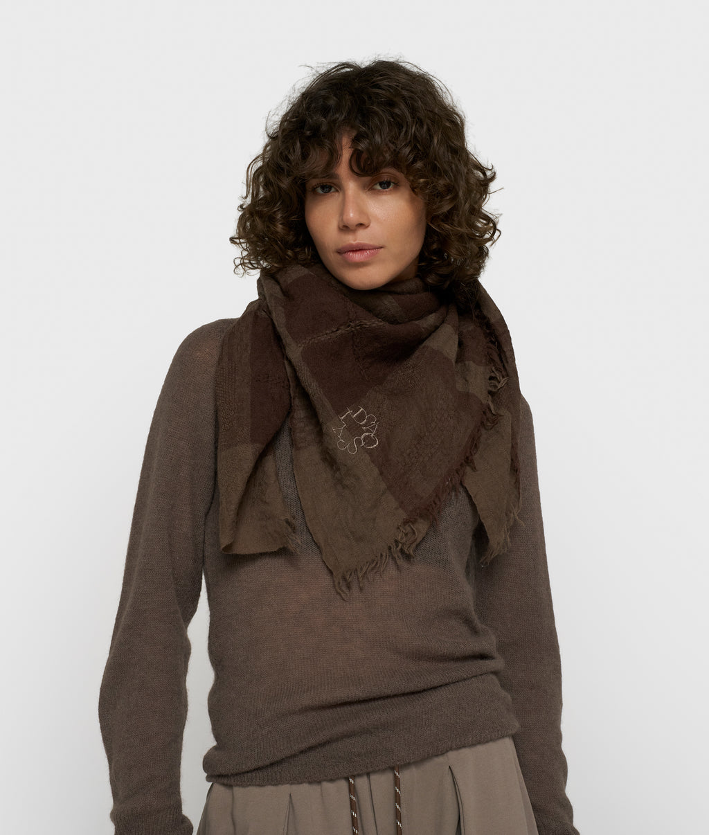 vierkante wollen sjaal | brown