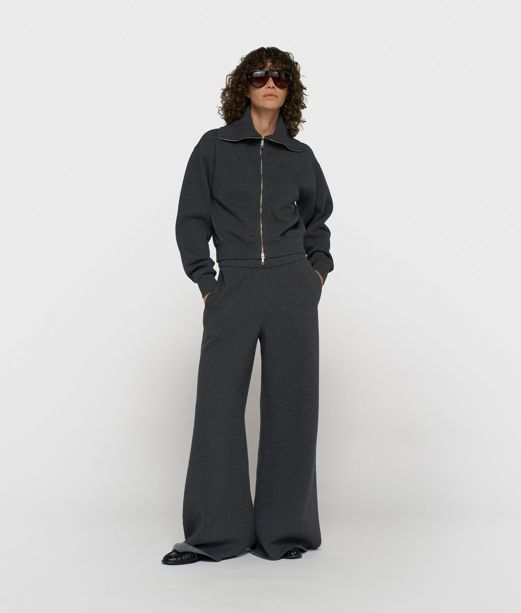 wijde fleece jogger | antra melee