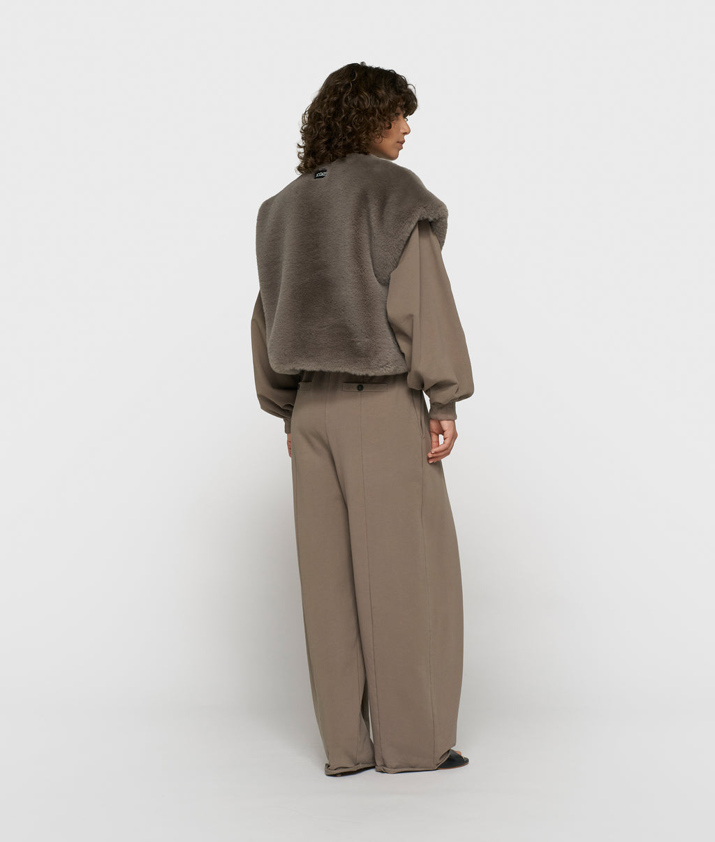 mouwloos fluffy vest | portobello