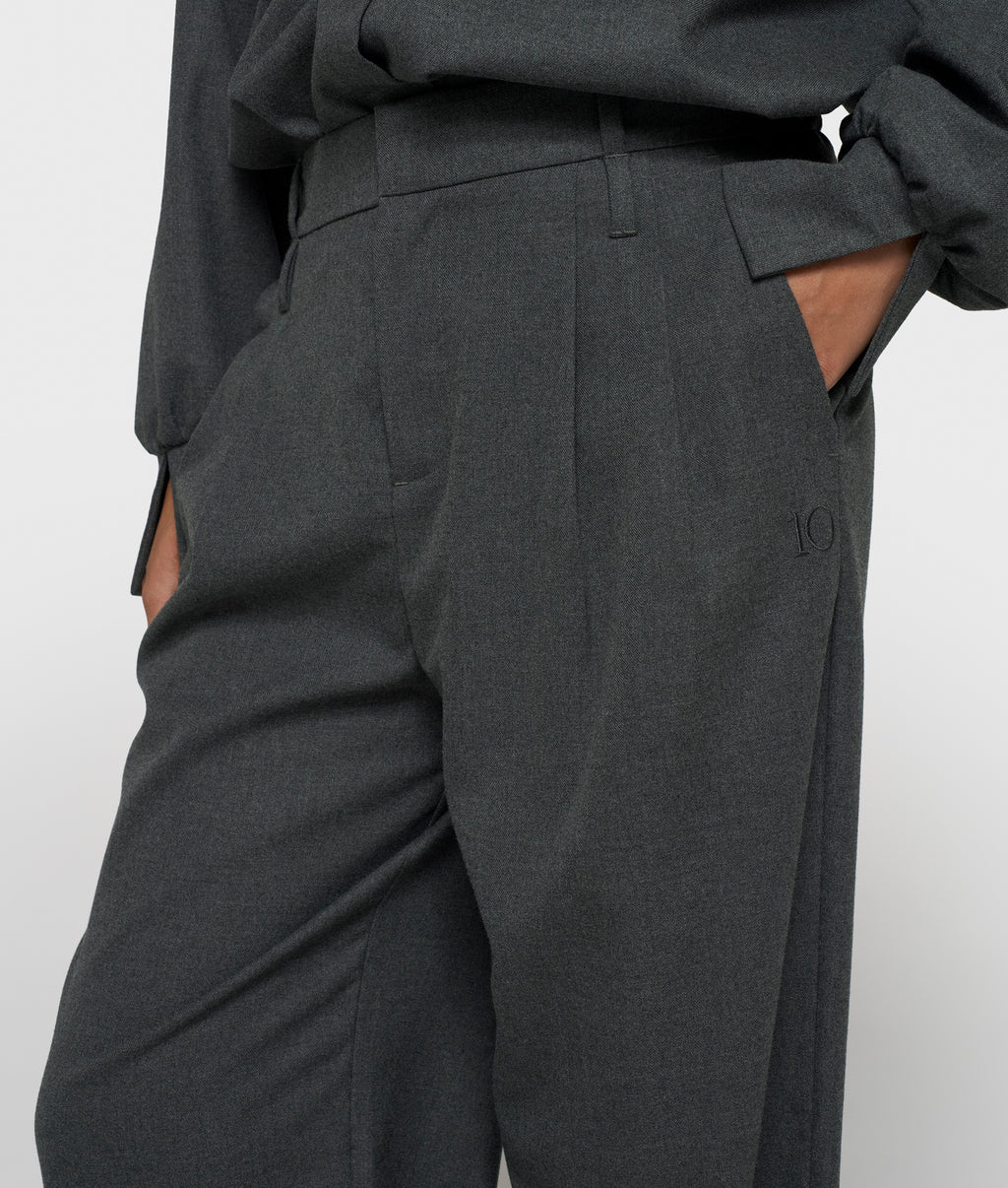 tapered broek | antra melee