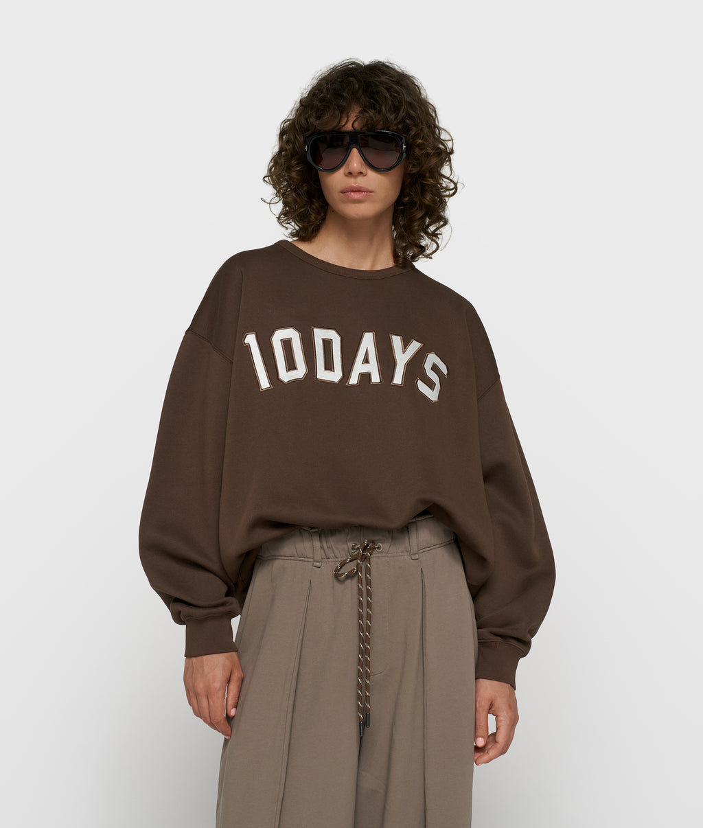 statement sweater met logo | brown