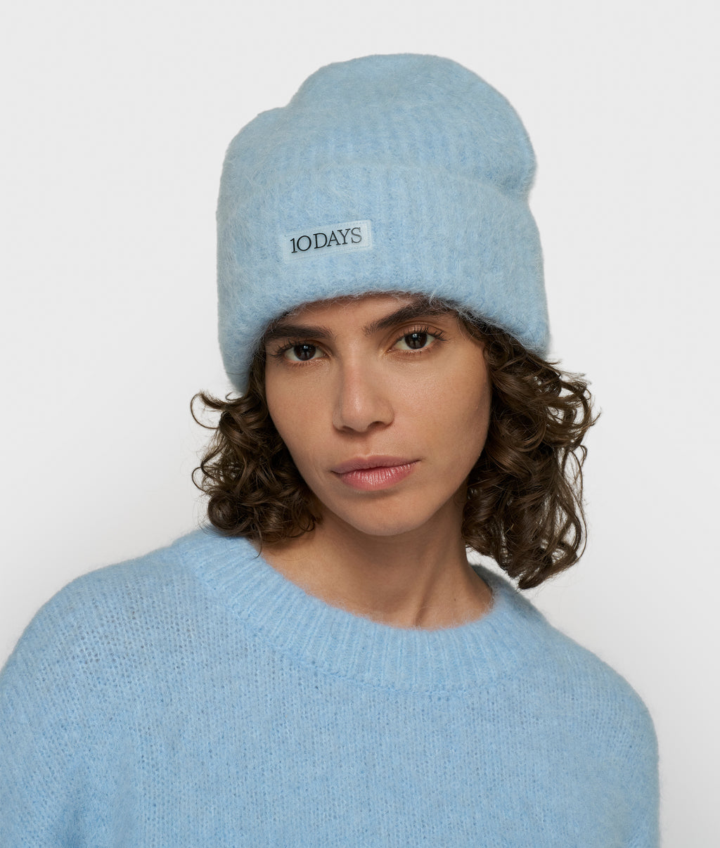 gebreide beanie | angel blue