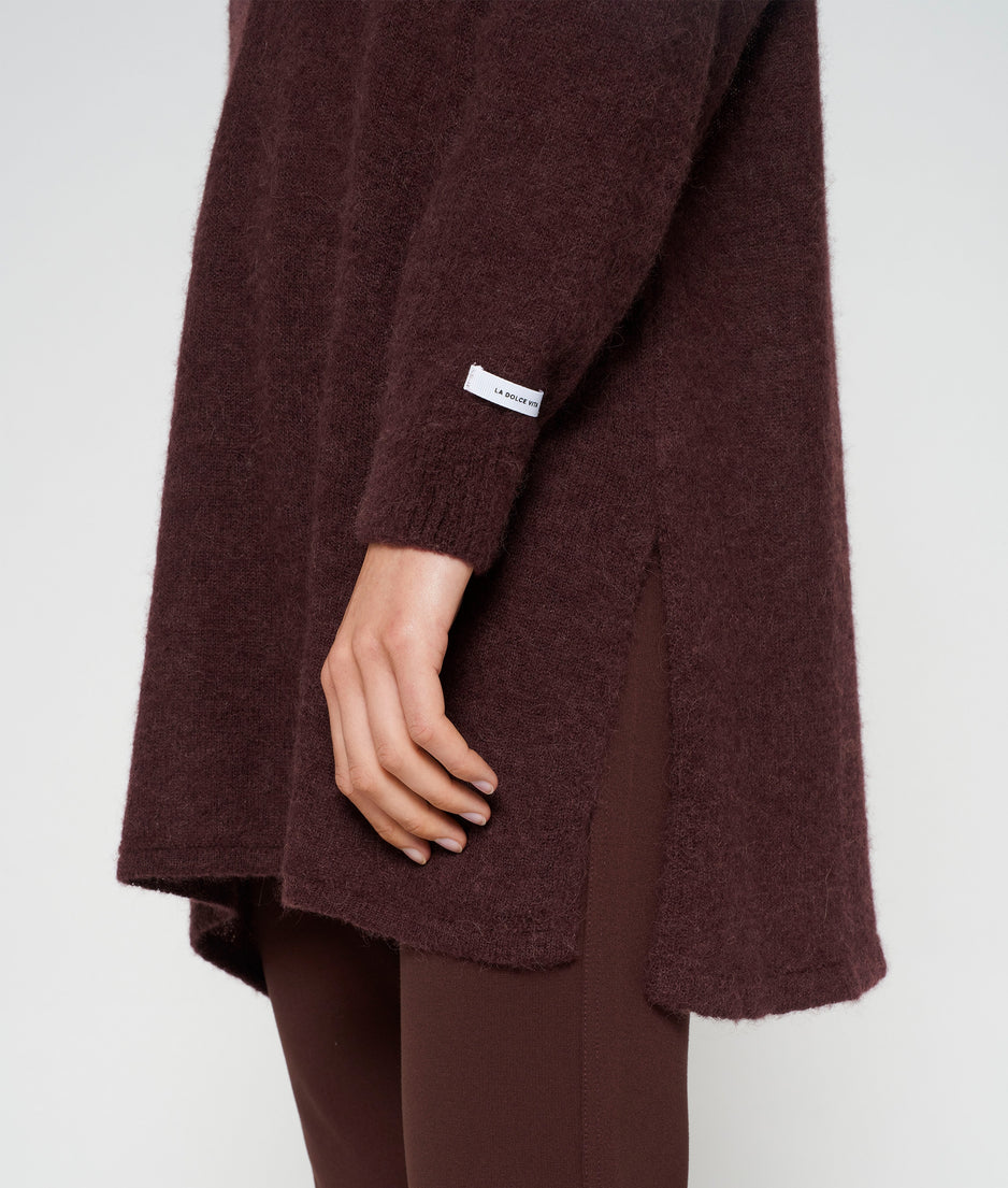 v-neck thin knit sweater | aubergine