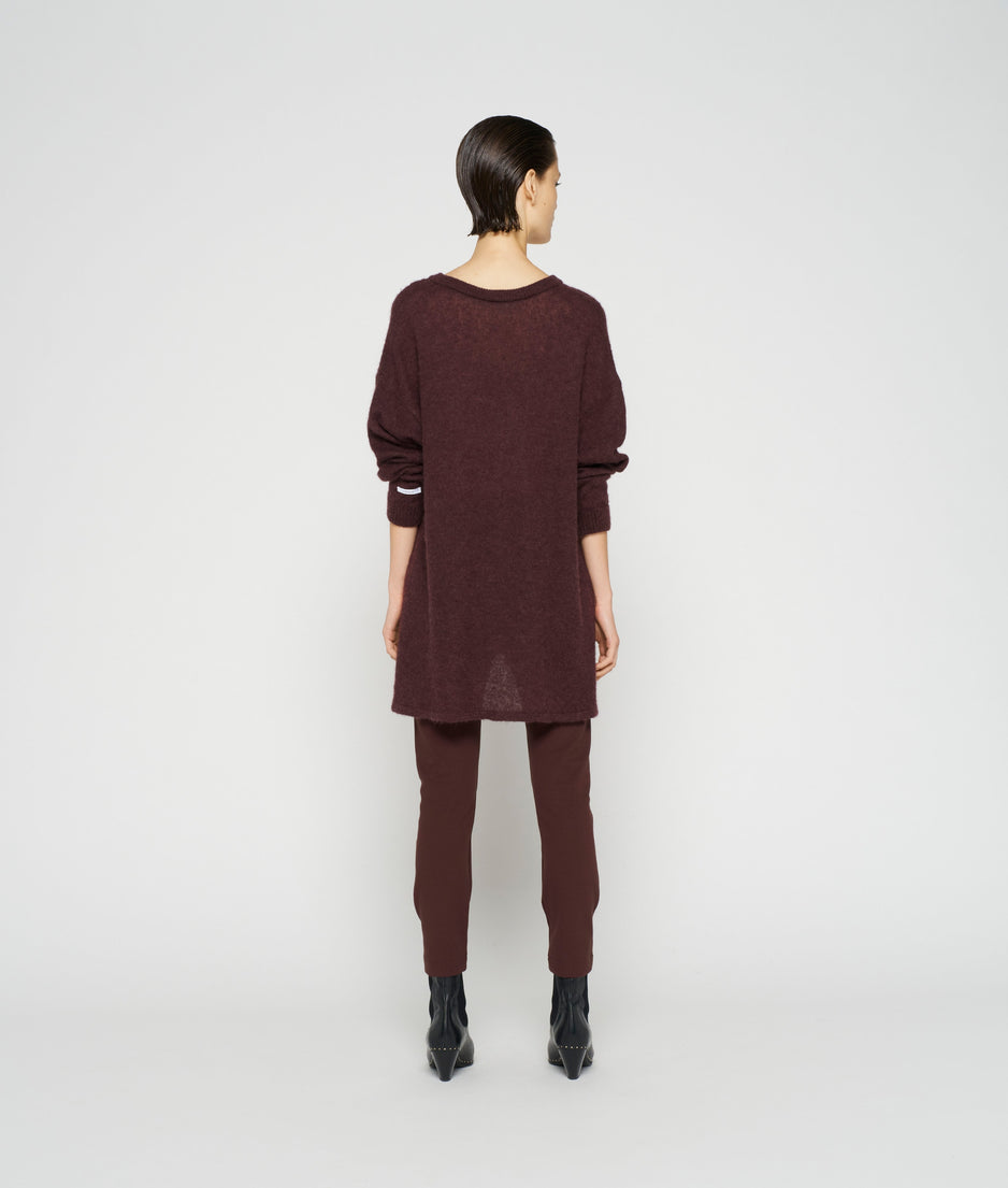 v-neck thin knit sweater | aubergine
