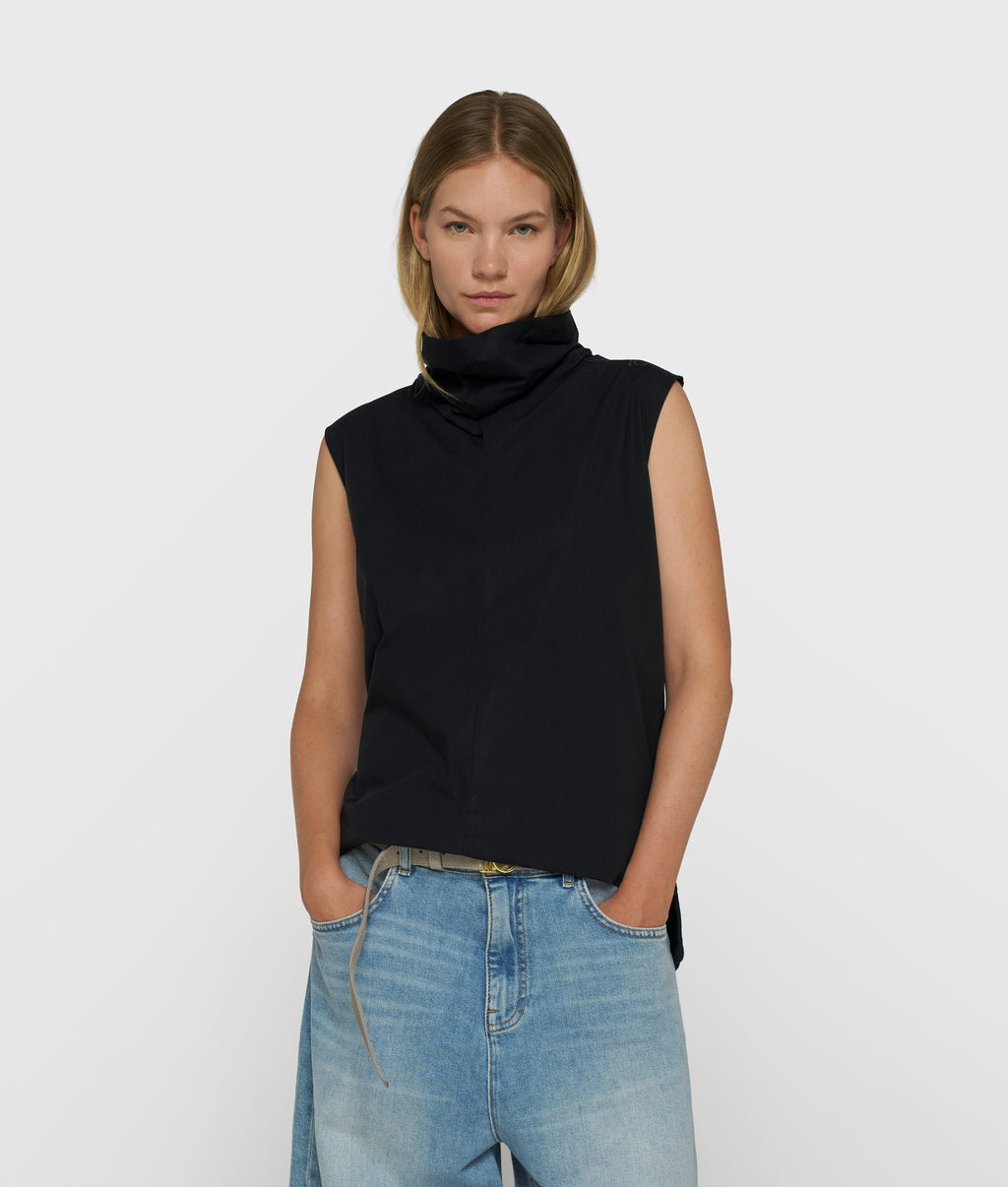 drape top fleece | black