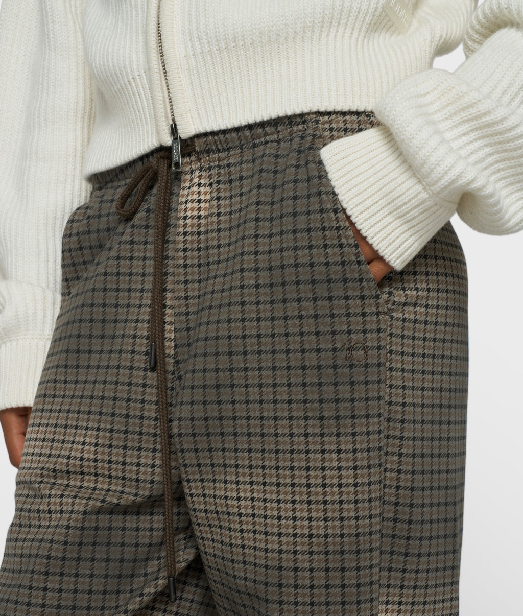 chique pants check | champagne