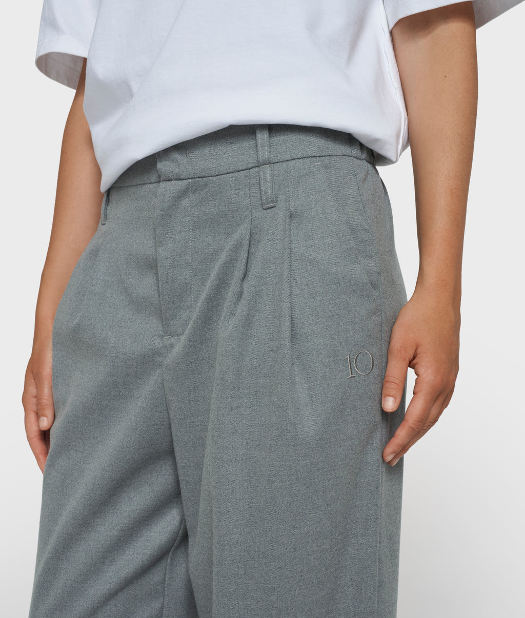tapared pants | light grey melee